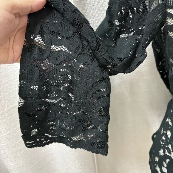 Express Womens Black Sheer Lace Top
Size Small Y2K 90s Whimsigoth Fairy Grunge - Picture 5 of 13